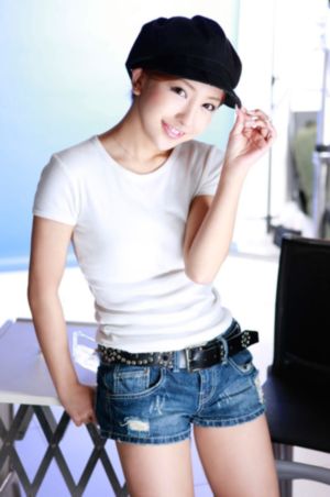 正常女的下面扒开会有小须须吗